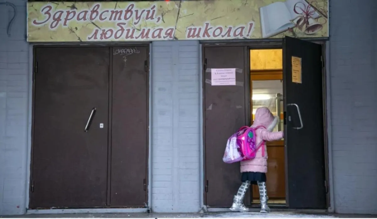 В Красноярске Роспотребнадзор заставил школы соблюдать правила обучения детей с ОВЗ
