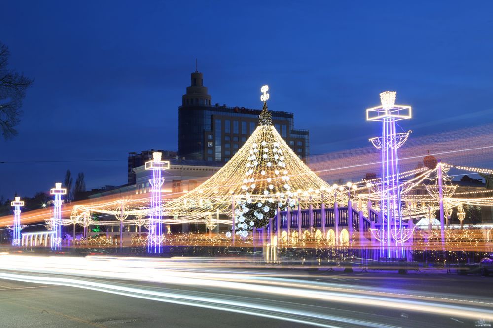 В Воронежской области новогодние украшения решили не убирать 