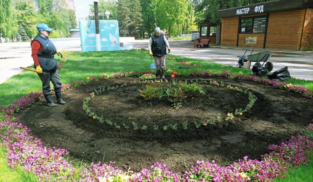 В парках Нижнего Новгорода высадят более 12 тыс. цветов для украшения города