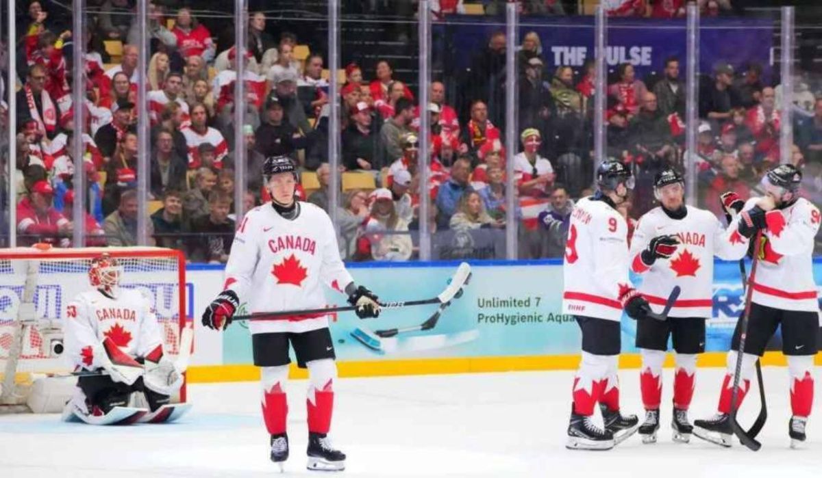Канада сенсационно вылетела с ЧМ по хоккею