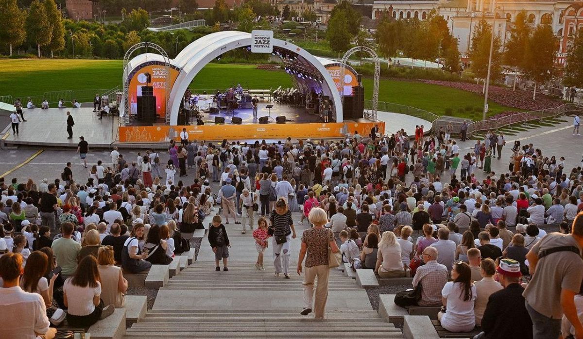 Звёзды джаза Долина, Сюткин и Бутман выступят на Московском фестивале