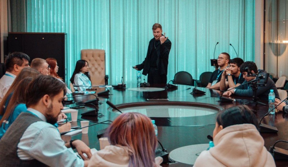 Популярные блогеры поделились опытом на юбилейном XV ЕЭФМ