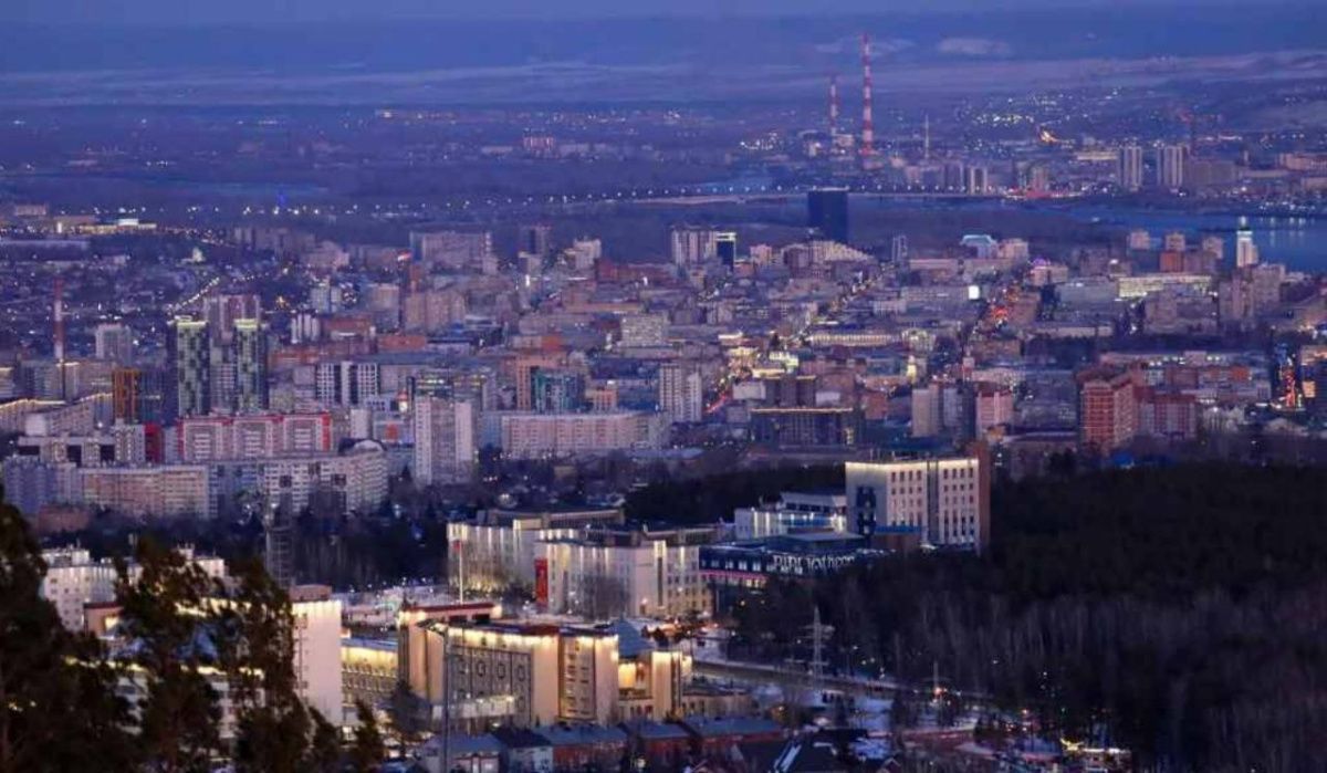 В Красноярске изменят схему движения на улице Дубровинского