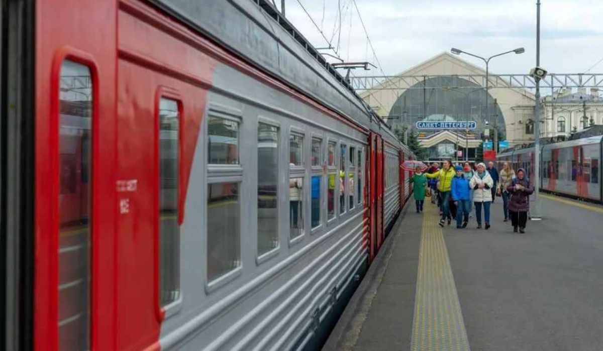 Маршруты электричек «Ласточки» Петербург-Псков временно изменены
