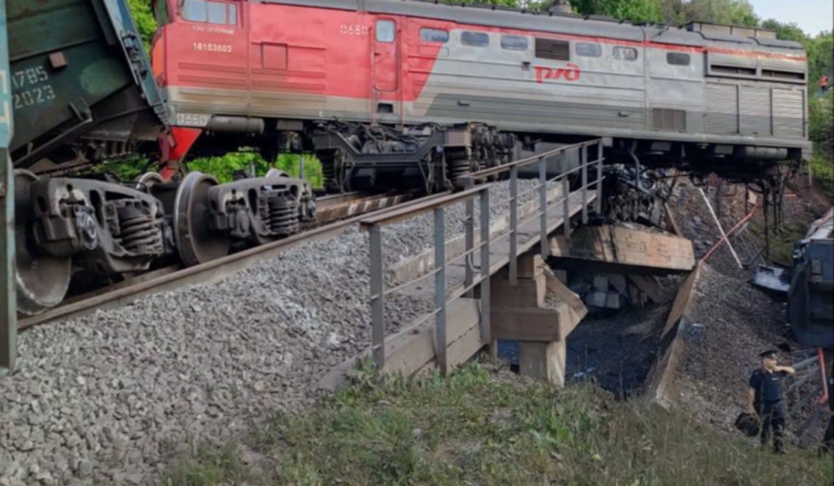 СК России подтвердил: мост в Курской области разрушен из-за подрыва