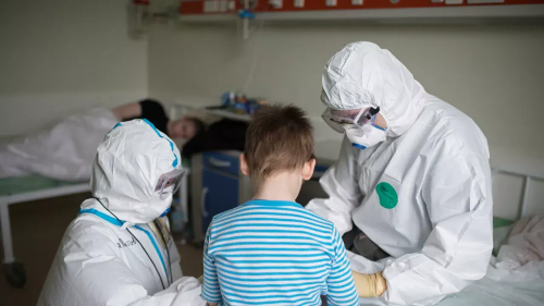  В Красноярском крае более 4,5 тысяч детей болеют Covid-19