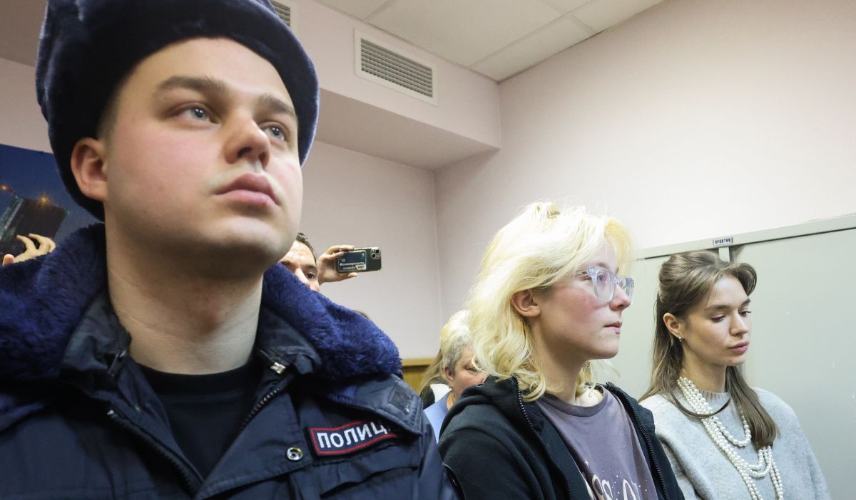 В Петербурге рассмотрят жалобу певицы на обвинение в дискредитации армии