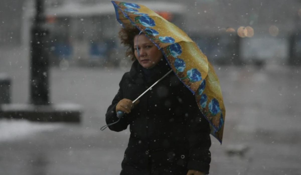 Штормовое предупреждение объявили в Ростове в связи с ухудшение погоды