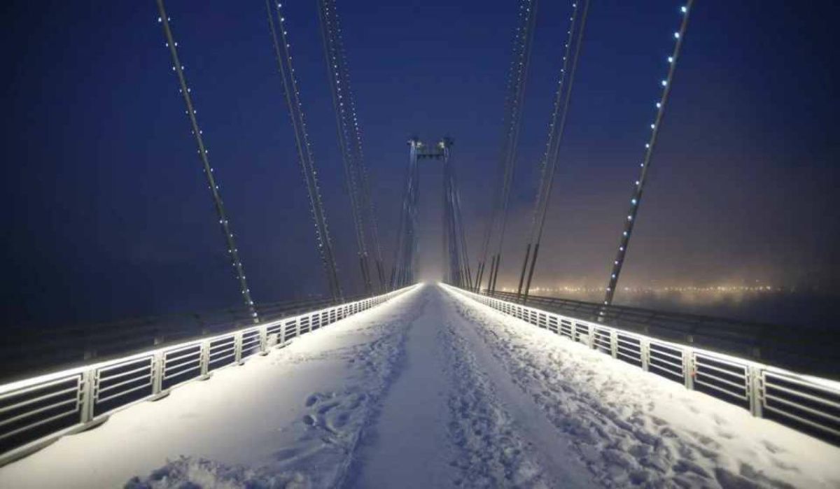 В Красноярске реконструируют вантовый мост на острове Татышев