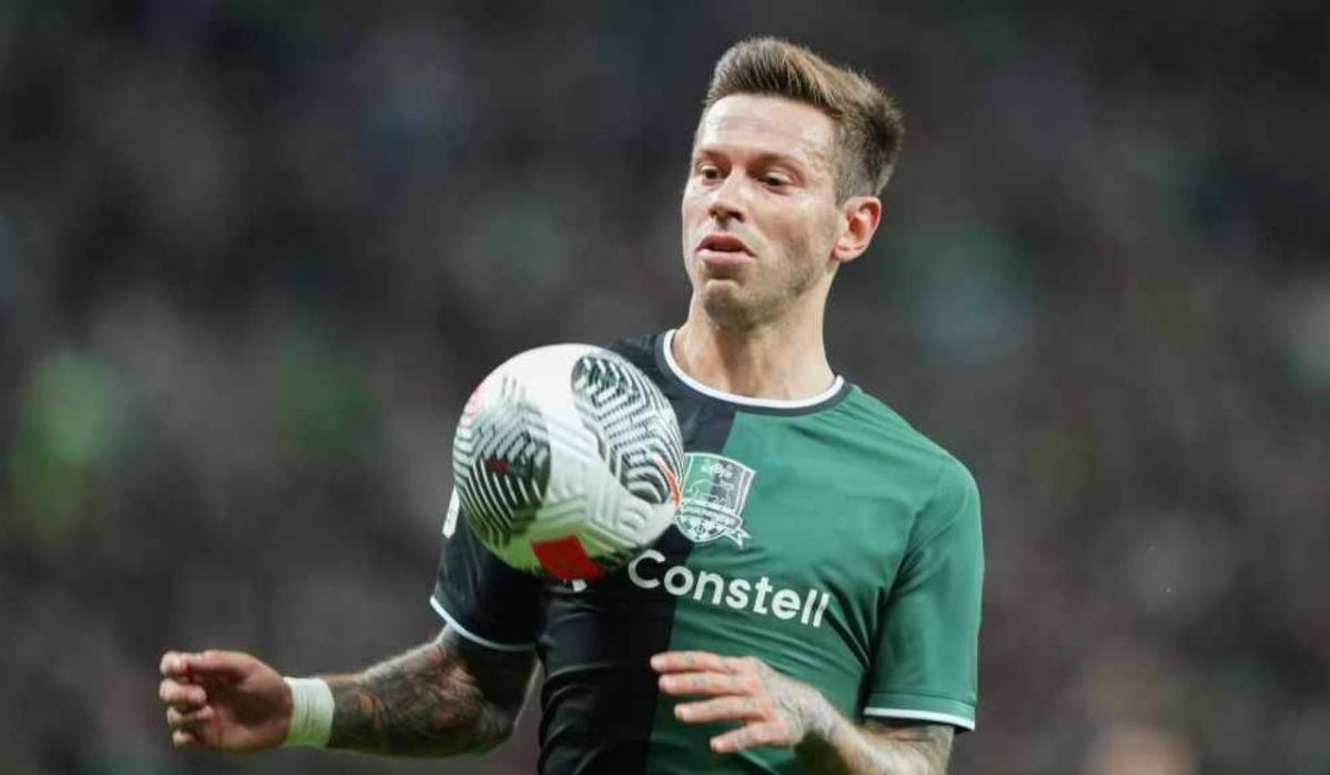 Смолову грозит до 8 лет колонии за инцидент в &quot;Кофемании&quot;