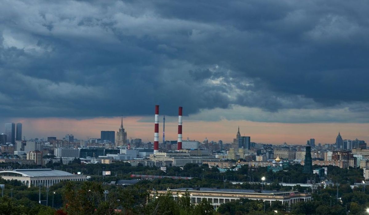 Синоптики предупреждают: столицу накроют сильный ветер и дождь