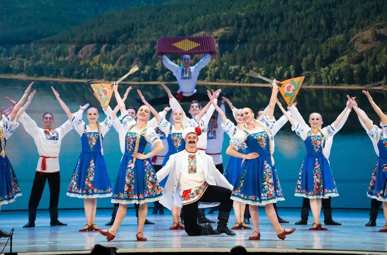 Танцевальный коллектив Красноярска даст три выступления в Республике Казахстан